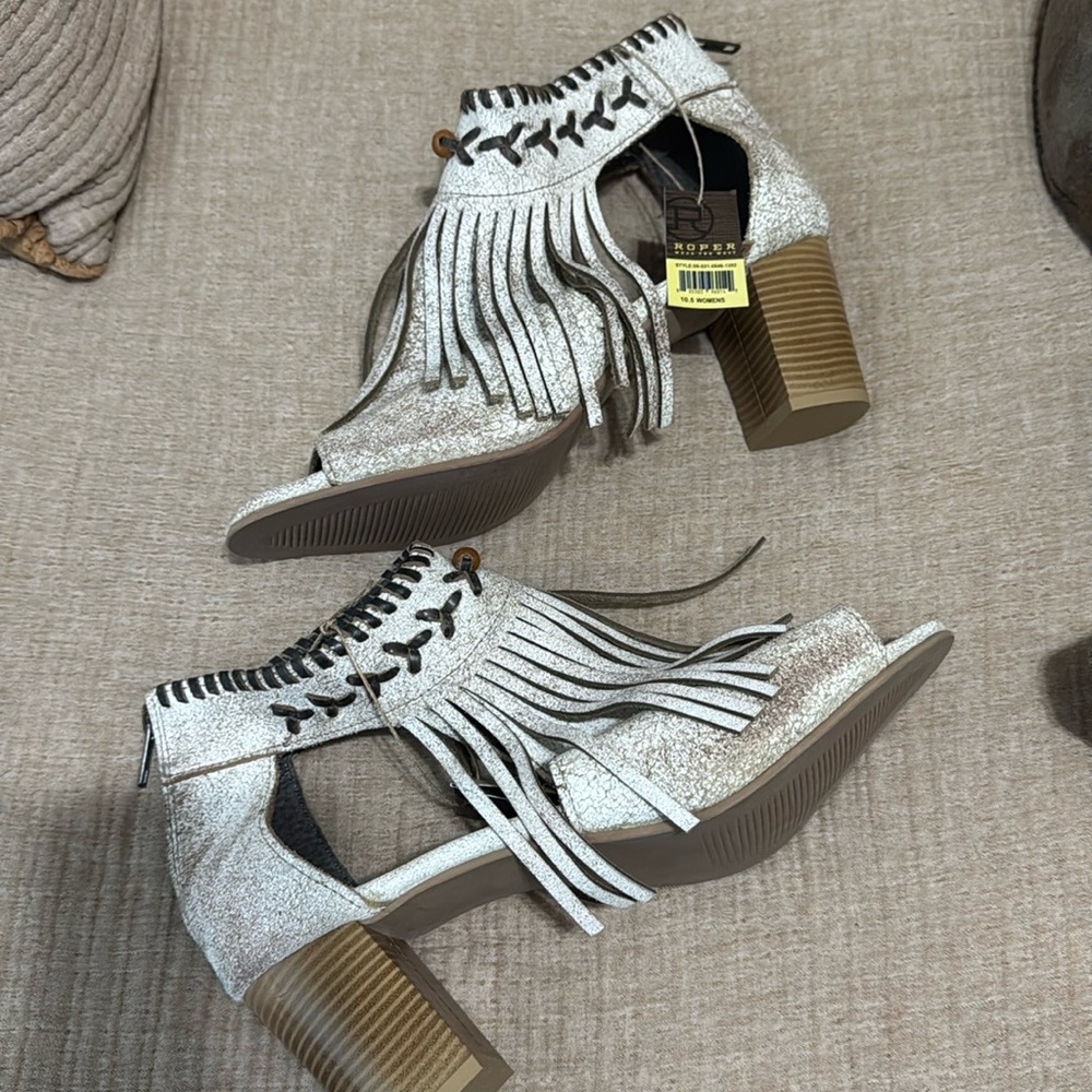 New with tags roper peep toe